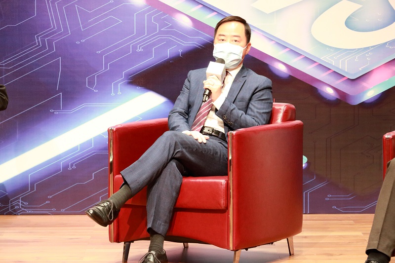 副政府资讯科技总监黄志光先生今日（十一月二十六日）在IET Wireless Symposium 2021研讨会上回应台下的问题。